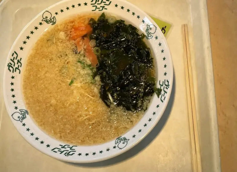 グリーンコーナーの天かすラーメン