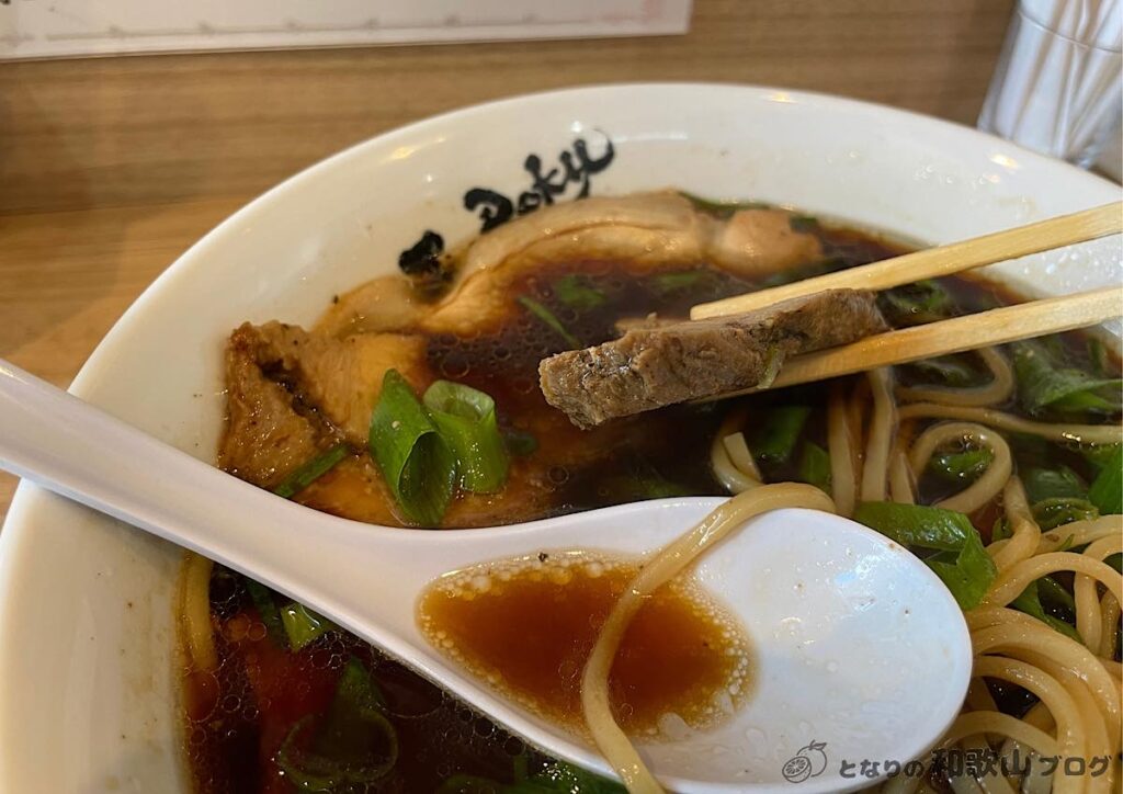 分厚いチャーシュー　麺屋丈六