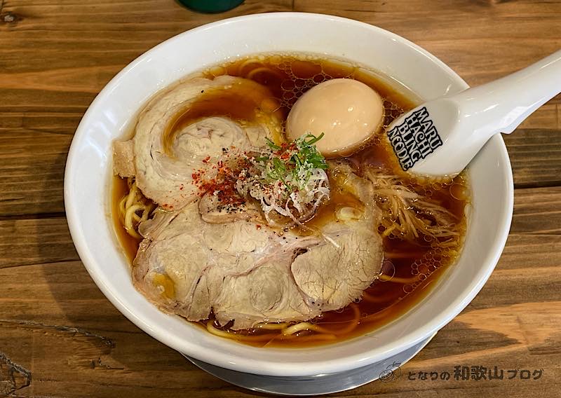 マルハチ中華そばの定番ラーメン