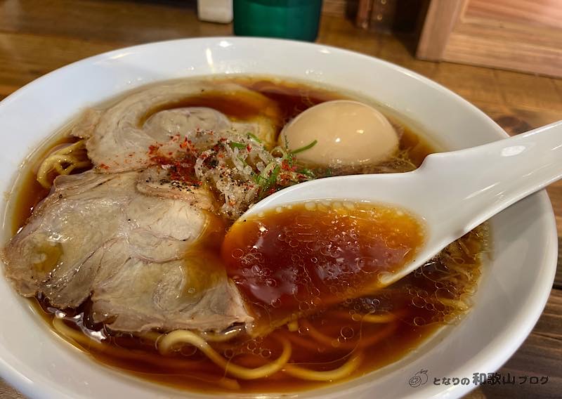 マルハチ中華そばのスープ