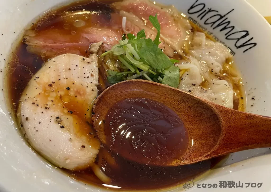 ramenbirdman(ラーメンバードマン) 軍鶏ロック中華そば スープ