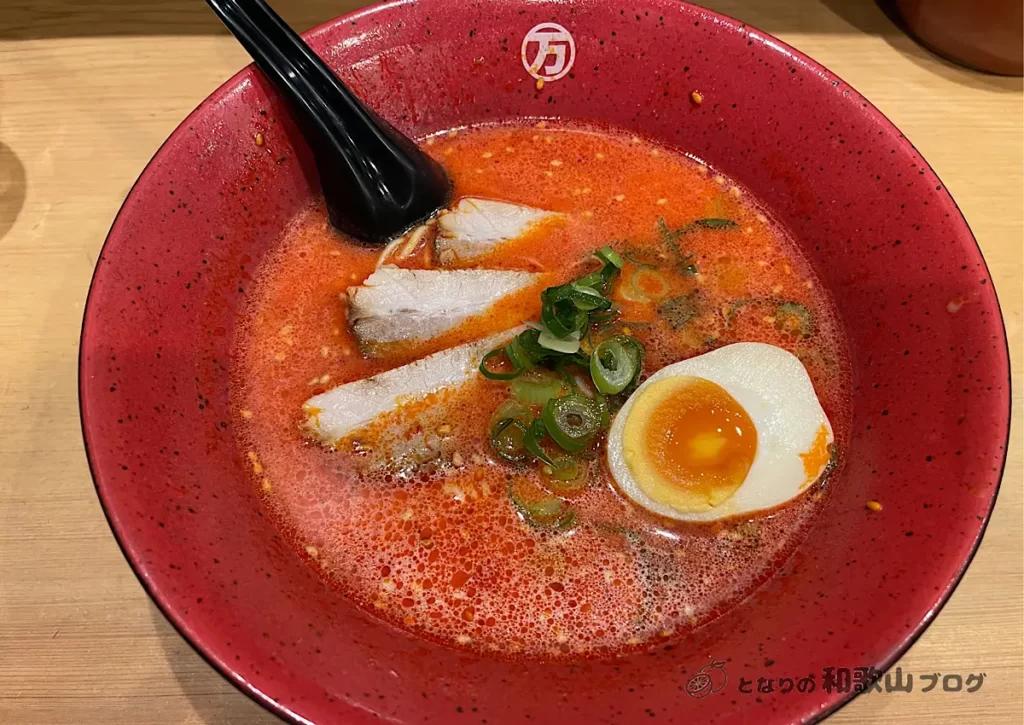 赤とんこつラーメン