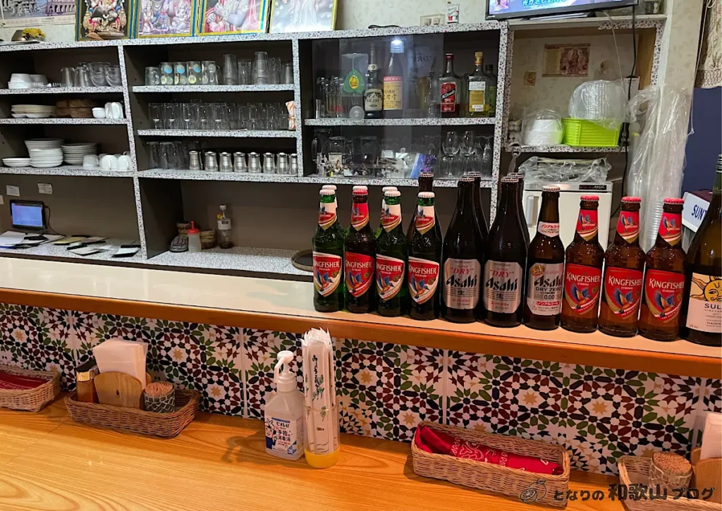 クシュクシュ鳴神店の内装