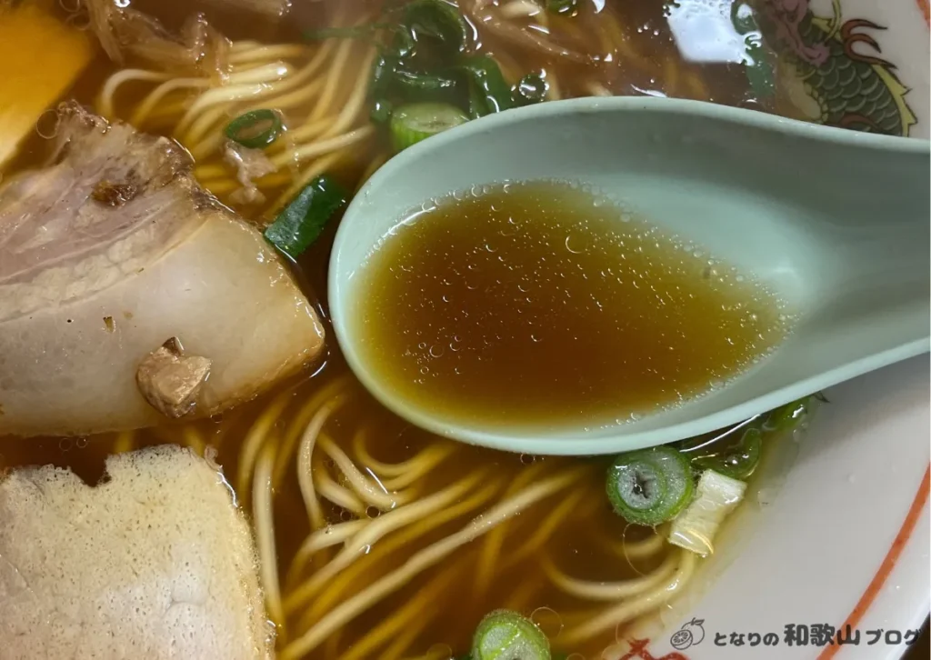 丸竹中華そばのスープ