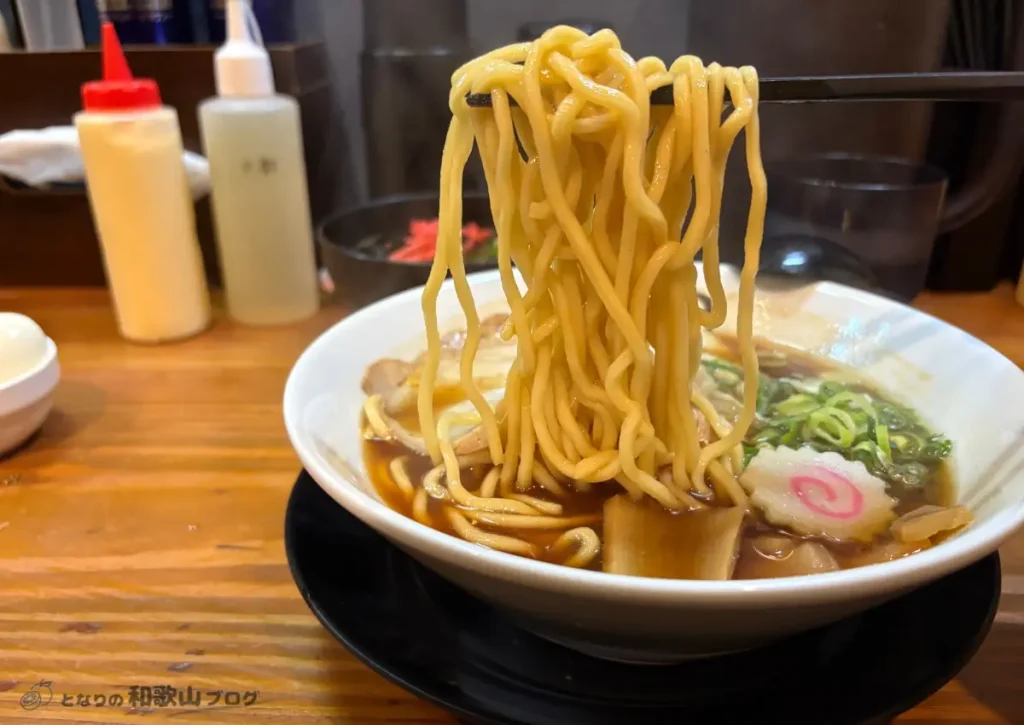 中華そばないとうの『醤油クラシック』の麺